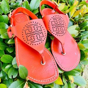 Pre-loved Authentic Tory Burch Daniela Laser Cut Slip-on Thong Sandals Size 5M